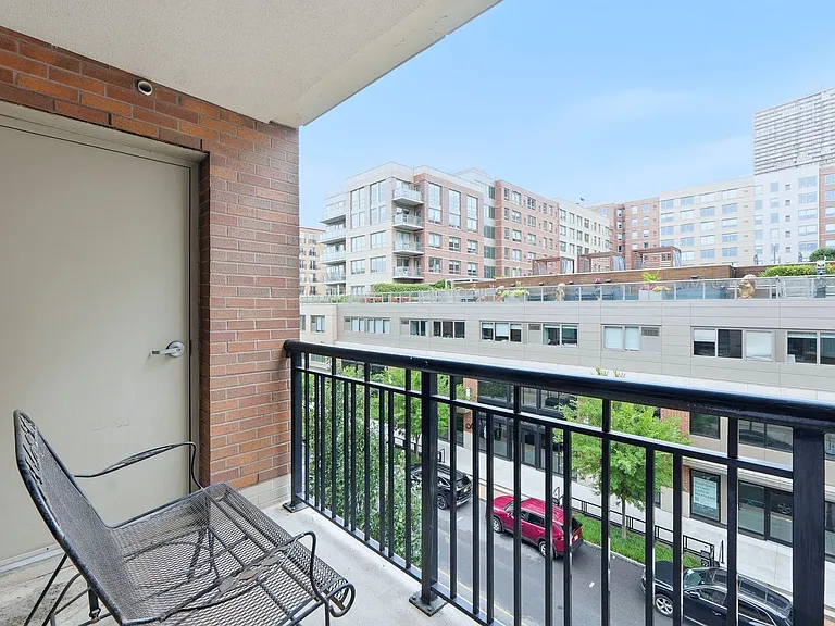 20 Avenue At Port Imperial #323 — Photo 10