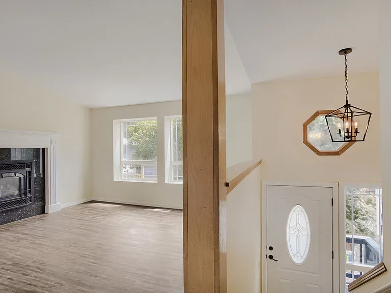 14539 SE Center St — Photo 10