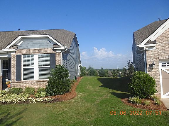 4th image of 6529 Shoff Cres