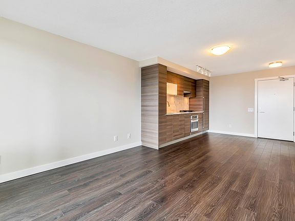 2nd image of 602 Como Lake Ave #1407