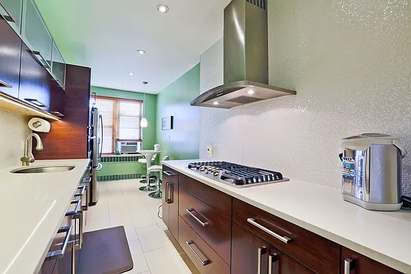 Sold by Livin USA LLC | media 22