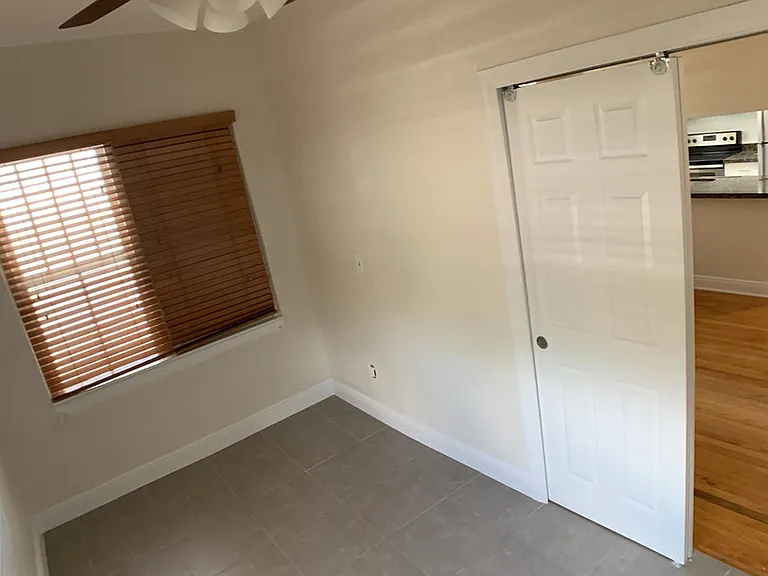 222 Phoenetia Ave #6 — Photo 13