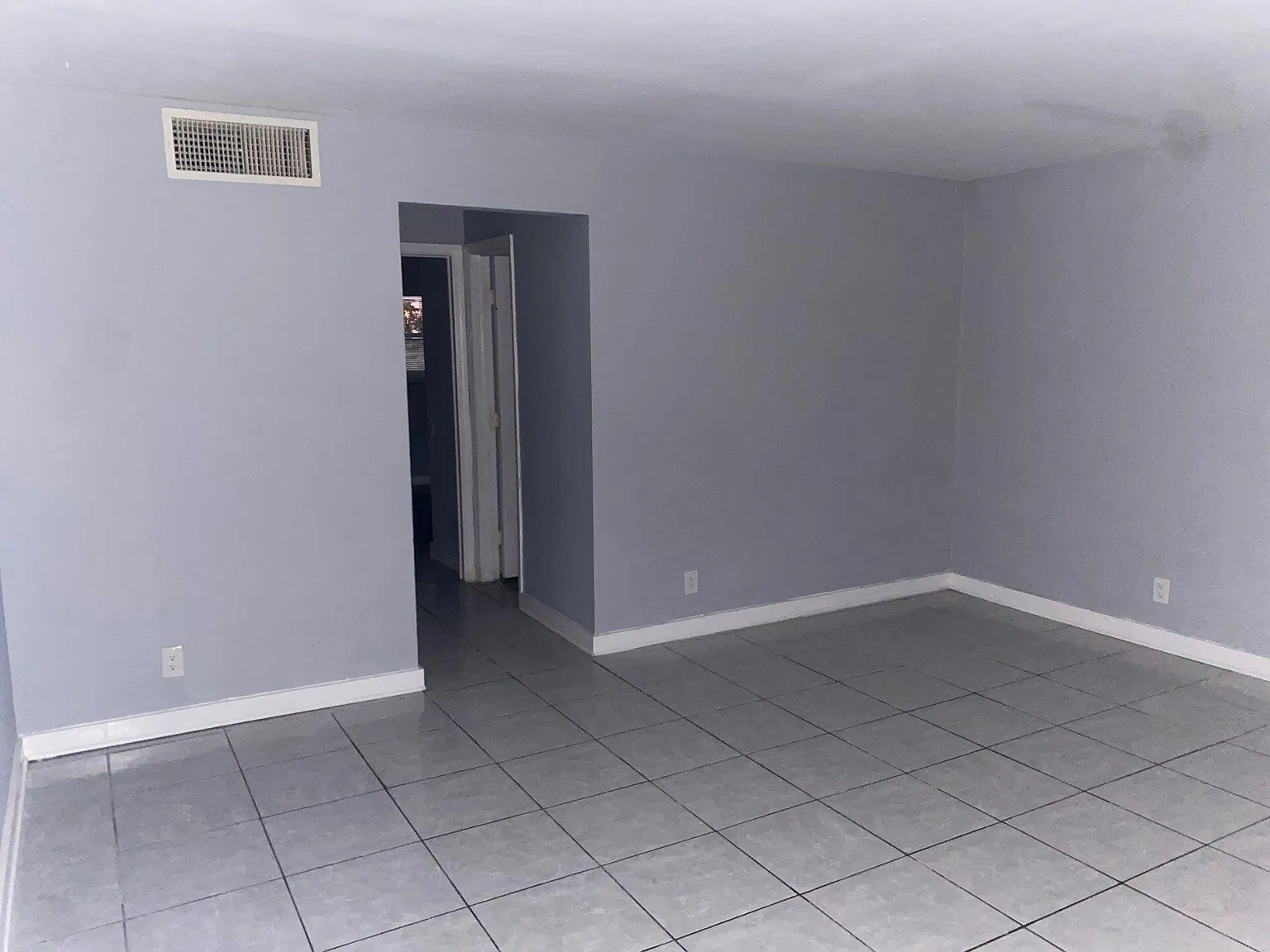 2 bed, 2.0 bath, 910 sqft, $2,100 — Photo 3