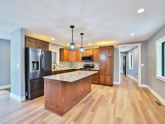 3rd image of 10722 Brayton Rd