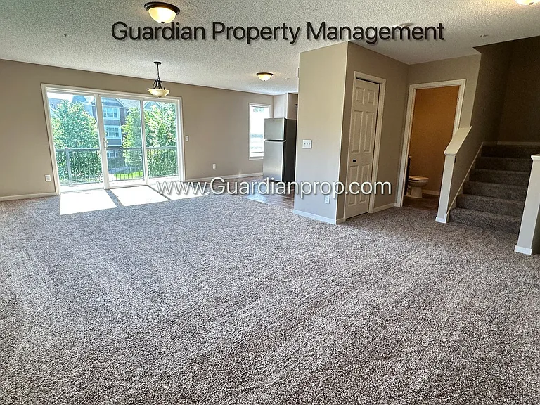 11946 Emery Village Dr N — Photo 3