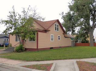 2622 Ames Ave, Cheyenne, WY 82001