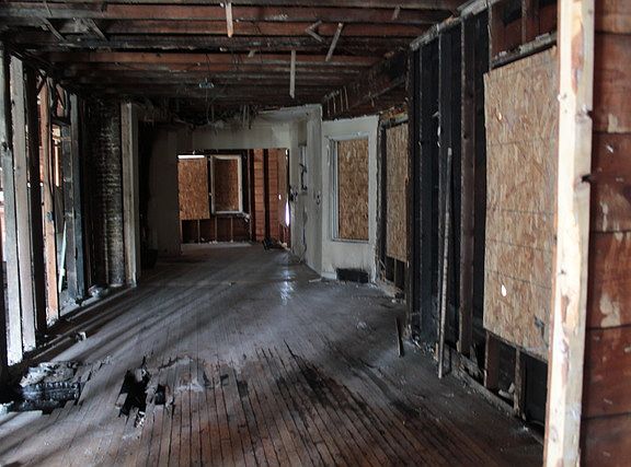 4th image of 527 22nd Ave