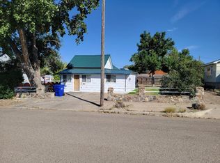 224 1st Ave SE, Shelby, MT 59474