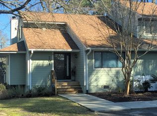 201 Crooked Creek Rd, Wilmington, NC 28409