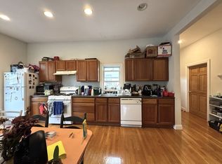 1 McLean Pl #2, Cambridge, MA 02140