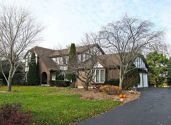 3rd image of 21220 W Beechwood Ct