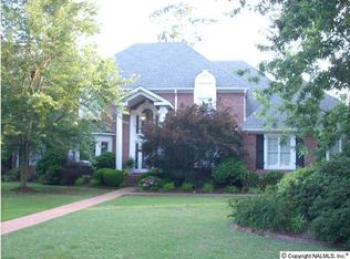 1544 Black Hall Ln SE, Decatur, AL 35601