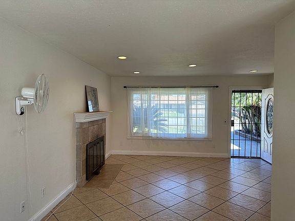 4th image of 2432 S Garfield Pl