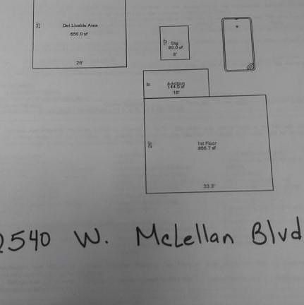 2 hOUSES IN 1 LARGE lOT