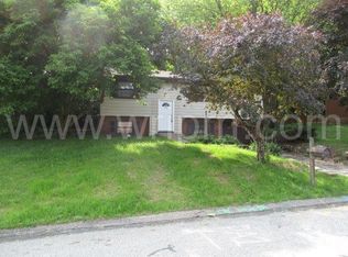 122 Carousel Dr, Delmont, PA