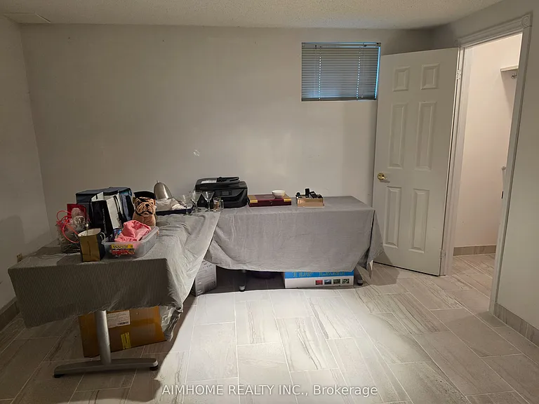 49 Holbrook Ct — Photo 27