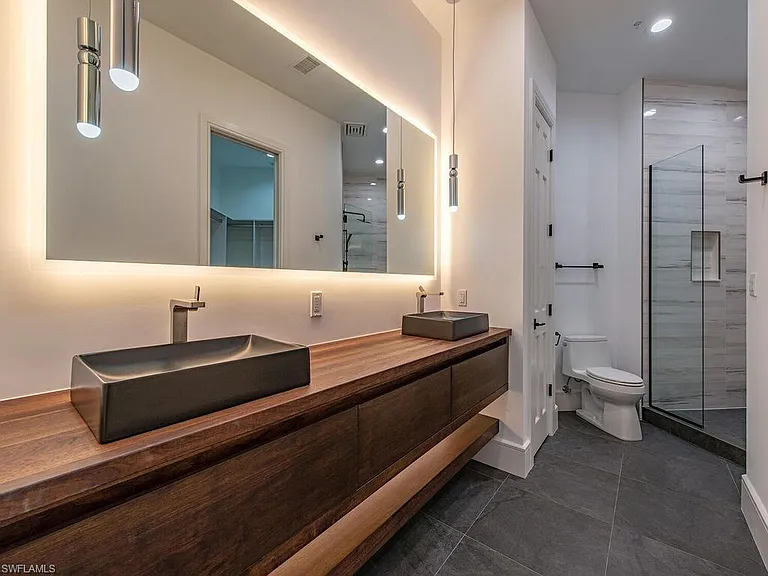 60 Seagate Dr #305 — Photo 18
