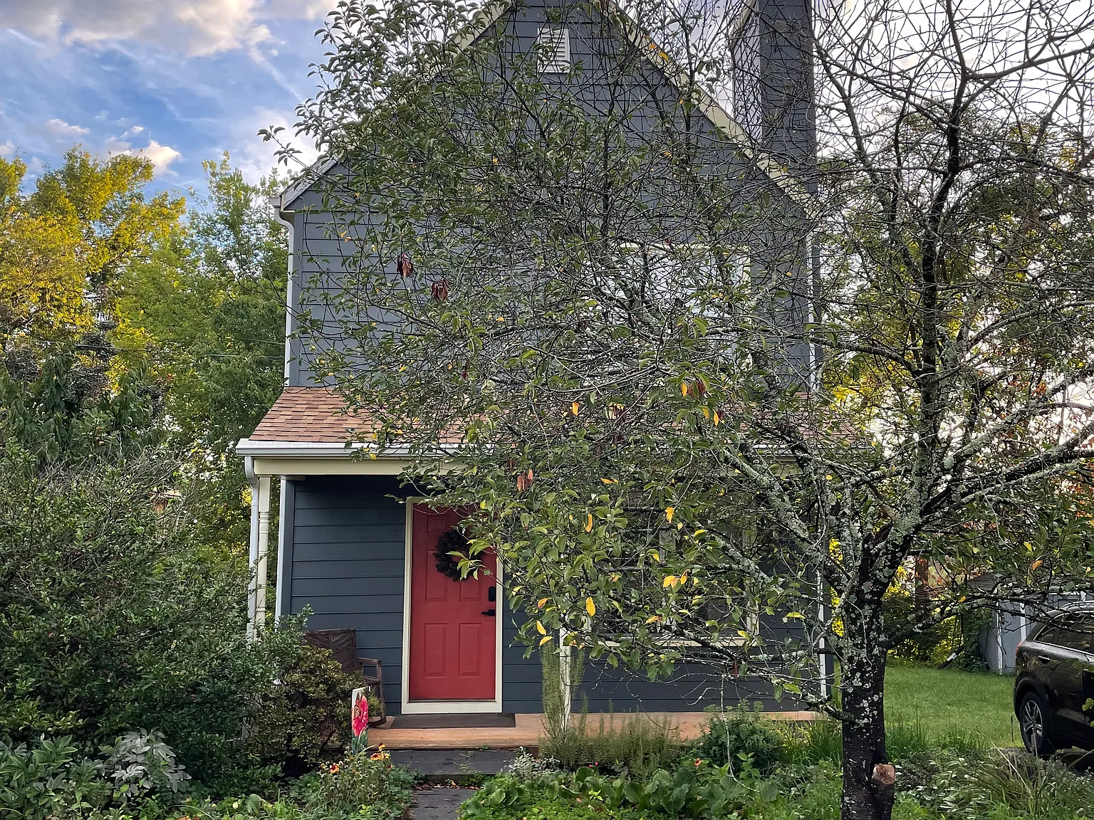 3 bed, 1.5 bath, 1080 sqft, $2,500 — Photo 1