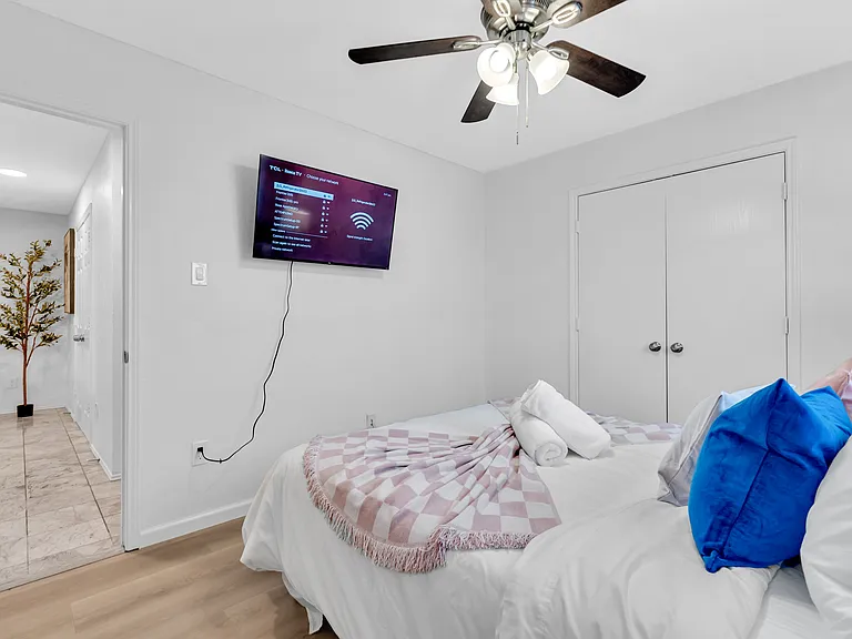 7710 Tidewater Dr — Photo 18