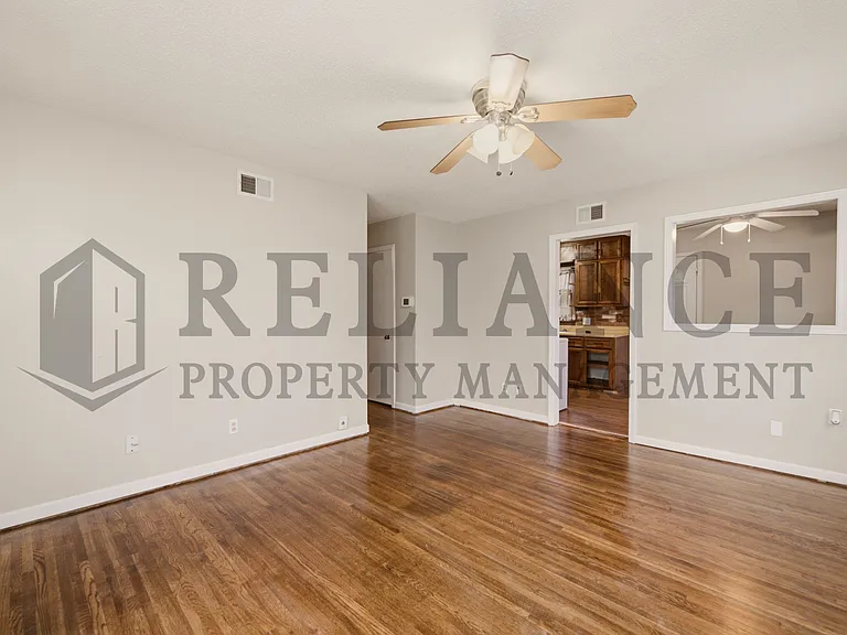 3349 S Vine St — Photo 12