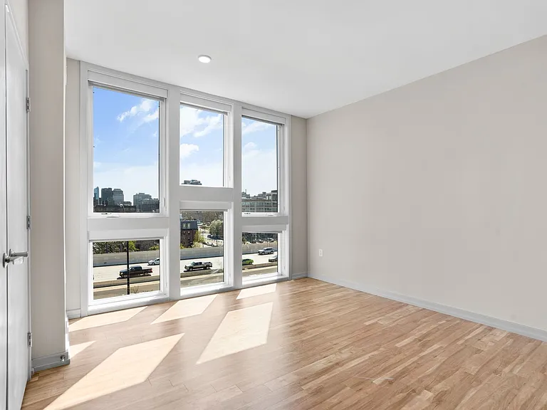 The Keystone Apartments — Photo 178