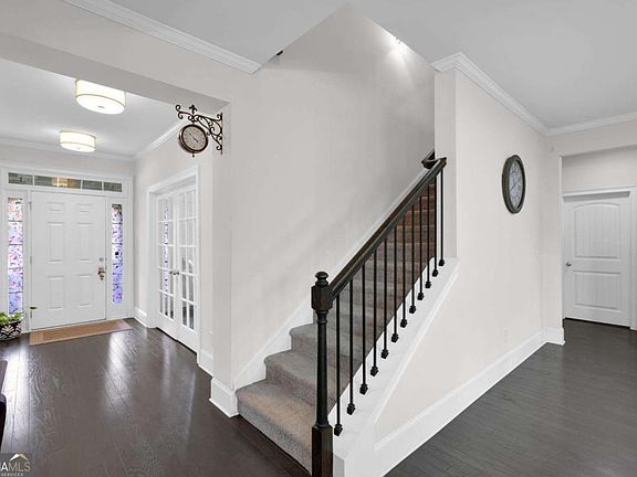 3rd image of 1610 Geranium Ln