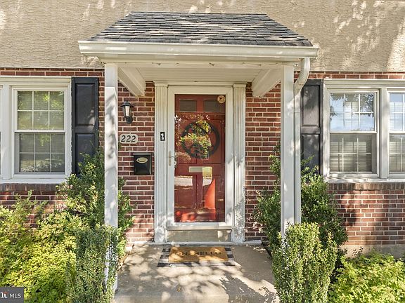 2nd image of 222 Wickford Rd