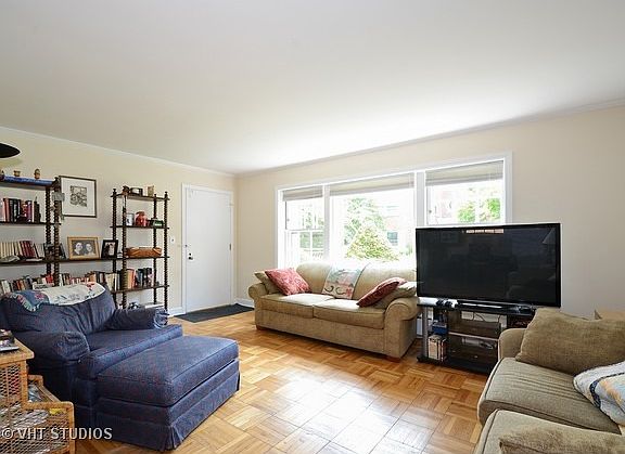 2nd image of 1412 Hinman Ave APT 1W