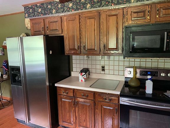 5th image of 19506 Glendale Ave