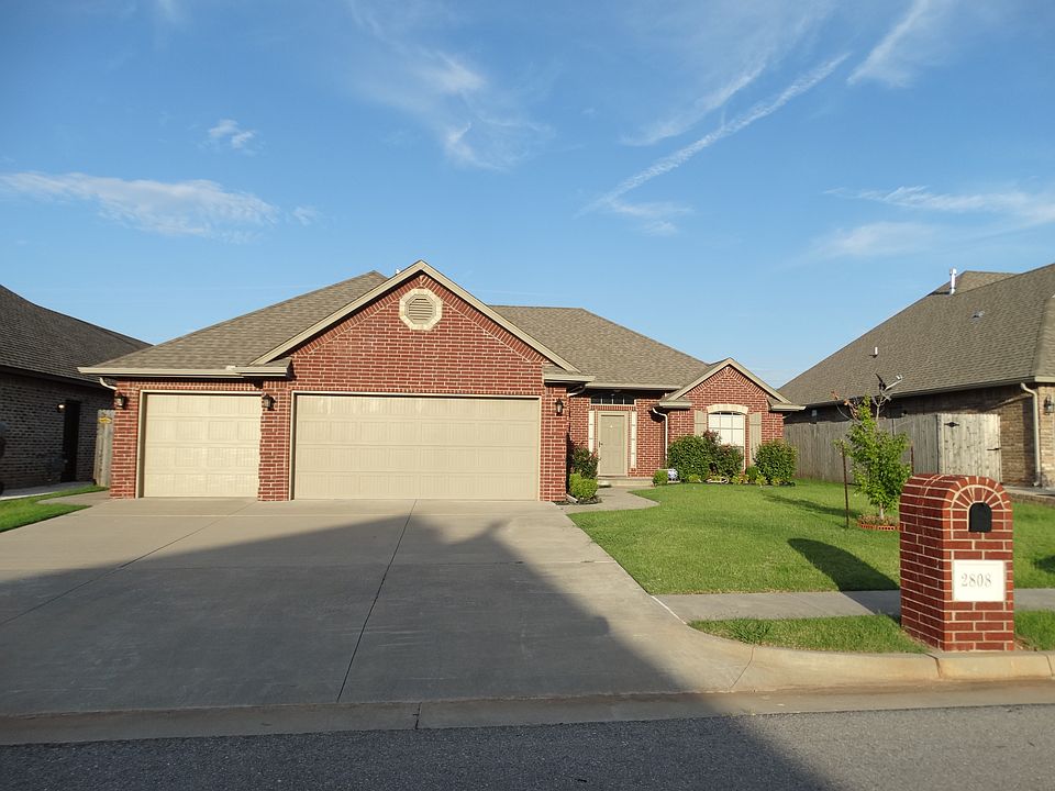 1st image of 2808 Melina Dr