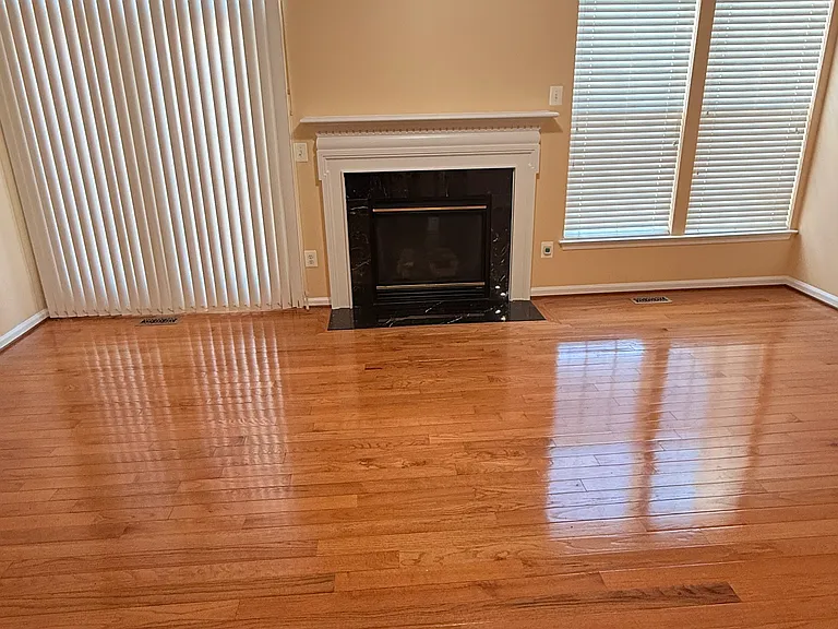 10404 Damascus Park Ln — Photo 12