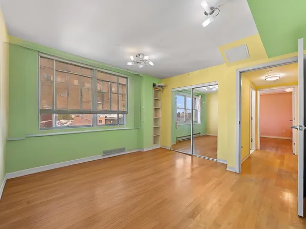 3047 Brighton 6th Street image 14 of 30