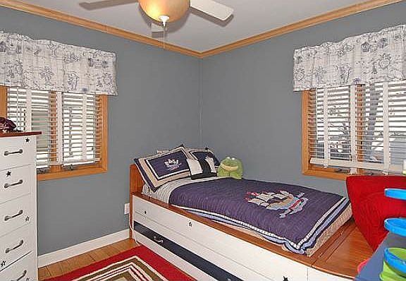 South facing bedroom