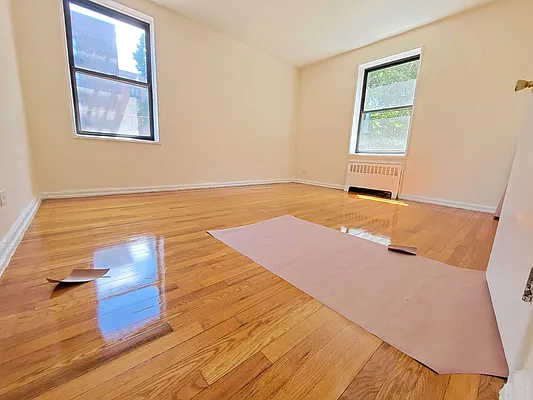 Rented by Queens Apartments Realty LLC | media 19