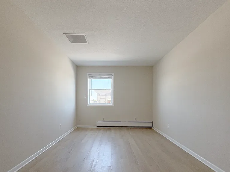 Boulevard Suites — Photo 29