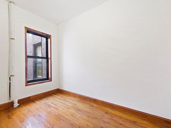 4th image of 56 Macdougal St APT 25