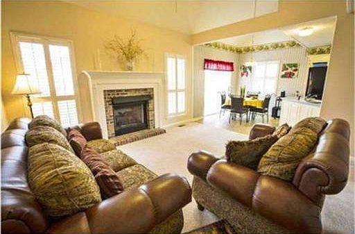 3rd image of 7942 Hamilton Mill Dr