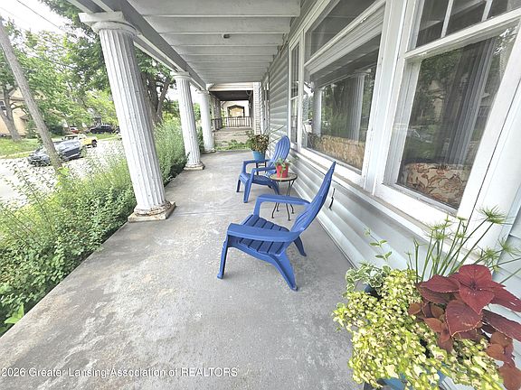 5th image of 835 Eastern Ave SE