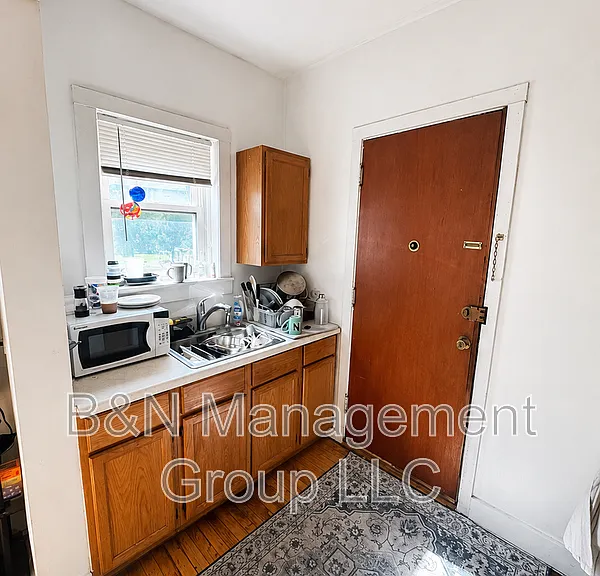 1065 W Dakin St #2 — Photo 9