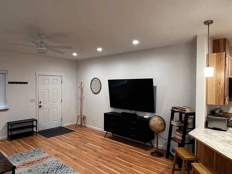 402 Mountain View Dr — Photo 6