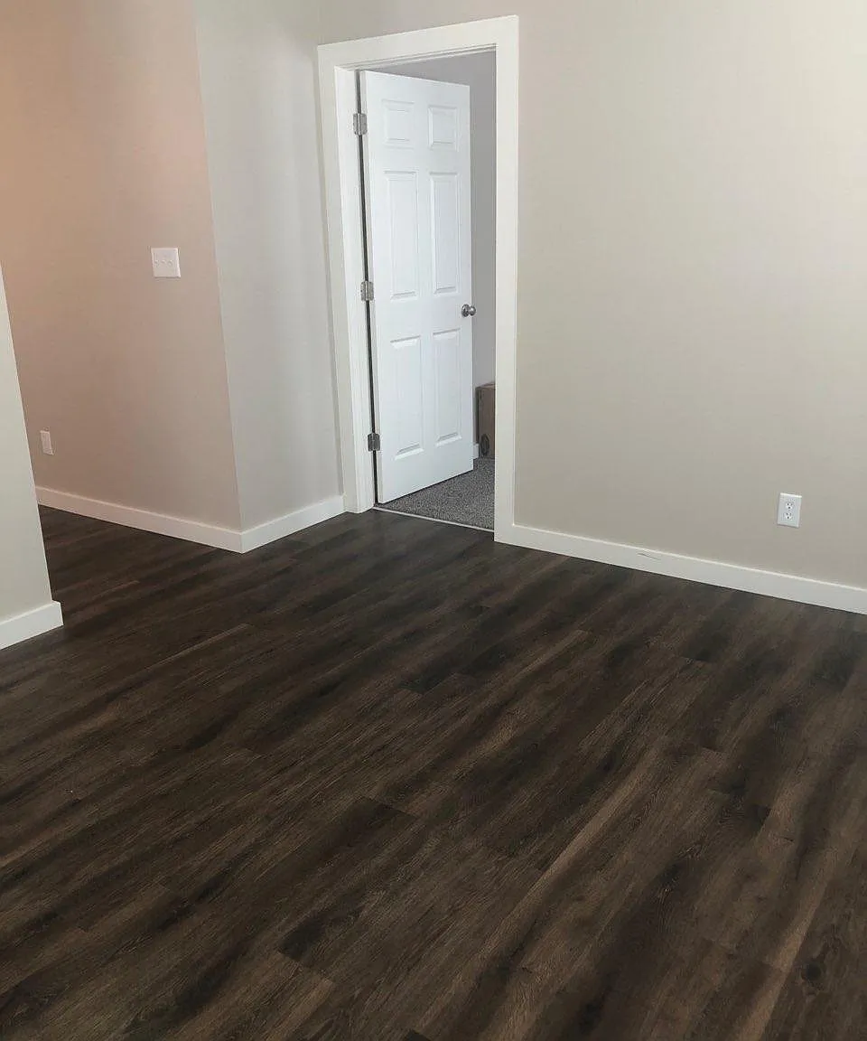 547 Chestnut St — Photo 4