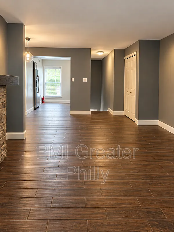 2 bed, 2.0 bath, 1270 sqft, $1,800 — Photo 2