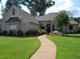 100 Cottonwood Dr, Madison, MS 39110