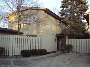 19858 Dell Dr #7003, Strongsville, OH