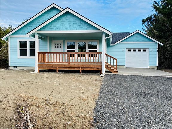 Picture of previous build and not of home under construction. One car garage photo