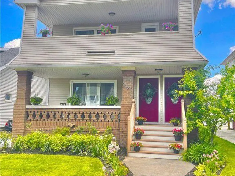 2183 Lewis Dr — Photo 3