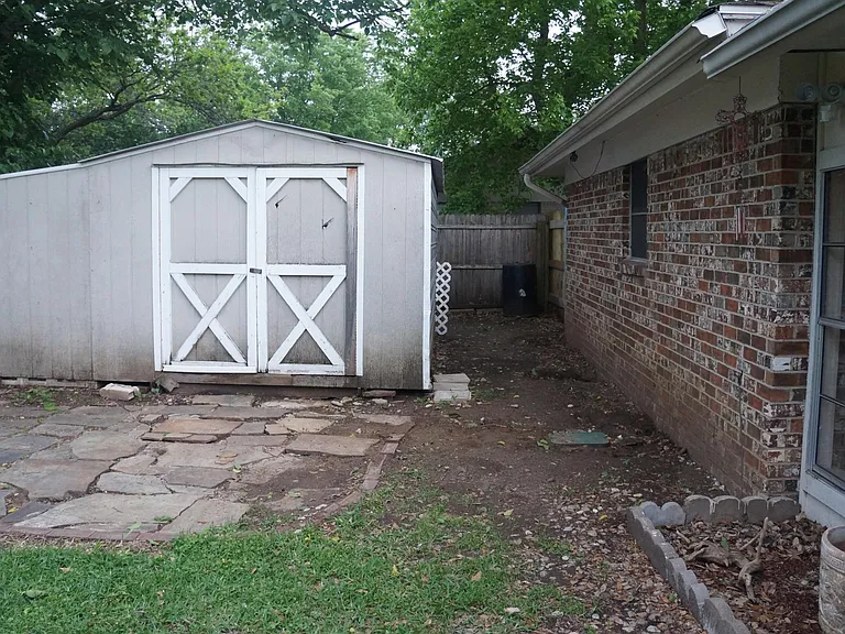 5428 Topper Dr — Photo 23
