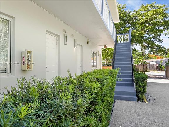 2nd image of 1030 NE 80th St APT 3