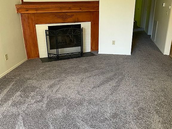 2nd image of 6109 E Portland Ave