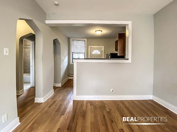 5th image of 4417 N Wolcott Ave #A2